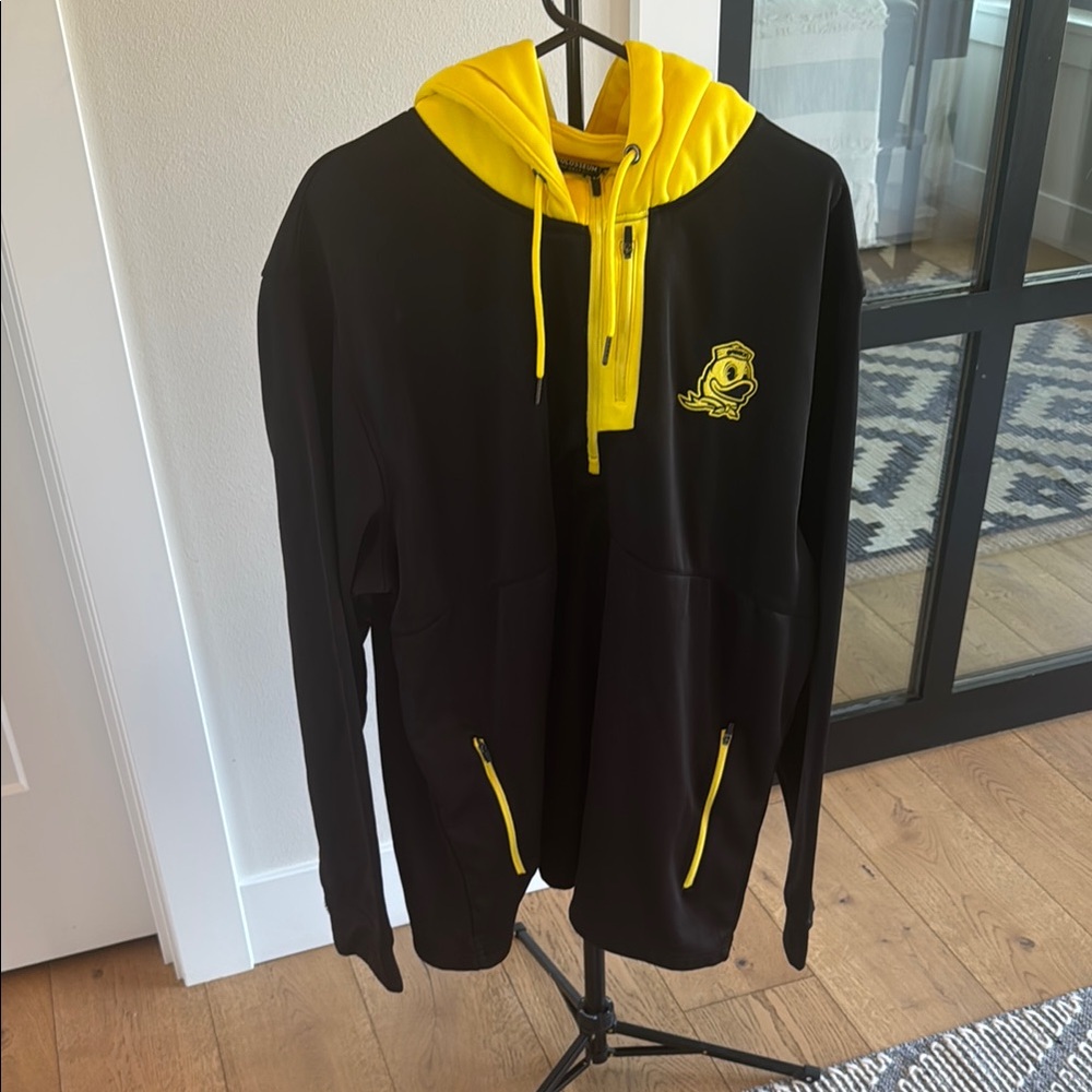 Colosseum Oregon Ducks Bright Yellow & Black Men's 1/4 Zip Sweatshirt